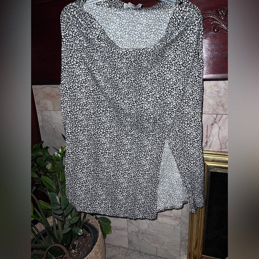 Hollister midi skirt with slit